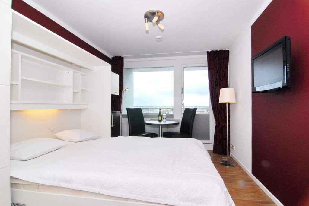 Metropol, Whg 139, Landseite *